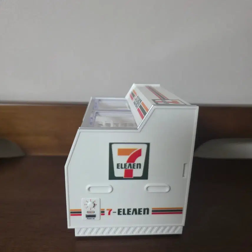 [BUNJANG] 7-Eleven Refrigerator Miniature / 세븐일레븐 냉장고 미니어처
