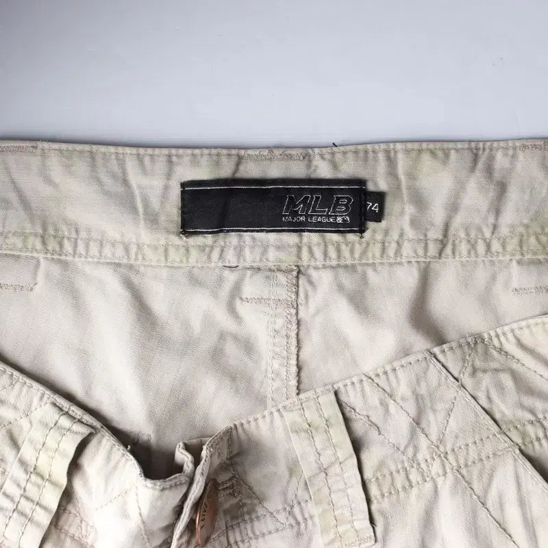 [BUNJANG] MLB Beige Outpocket Cargo Shorts 74 / MLB 베이지 아웃포켓 카고 하프 팬츠 74
