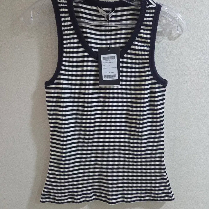 [SOLD OUT] 루에브르 U-neck Sleeveless Top
