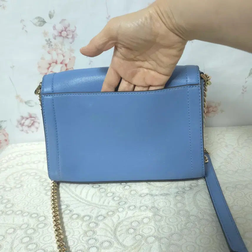 [BUNJANG] Michael Kors Kinsley Medium Flap Crossbody Bag / 마이클코어스 킨슬리 미디엄 플랩 숄더겸 크로스백