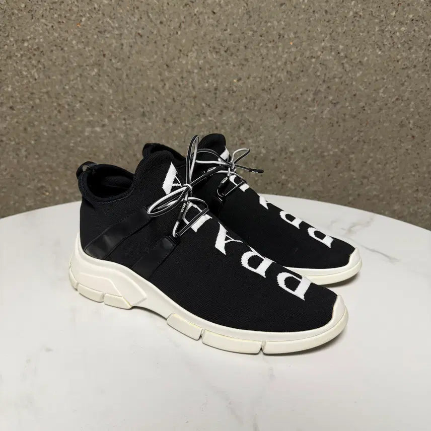 [BUNJANG] Prada Knit Sneakers / [7사이즈]프라다 블랙 로고 니트 스니커즈