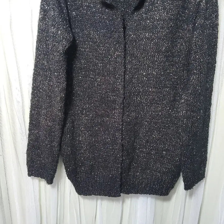 [BUNJANG] Plastic Island Black Gold Thread Sweater Cardigan / 플라스틱 아일랜드Plastic Island 블랙 금사 스웨터 가디건