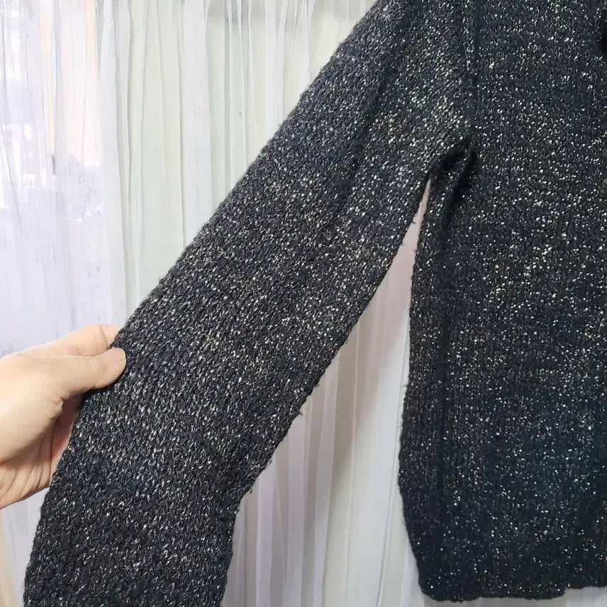 [BUNJANG] Plastic Island Black Gold Thread Sweater Cardigan / 플라스틱 아일랜드Plastic Island 블랙 금사 스웨터 가디건