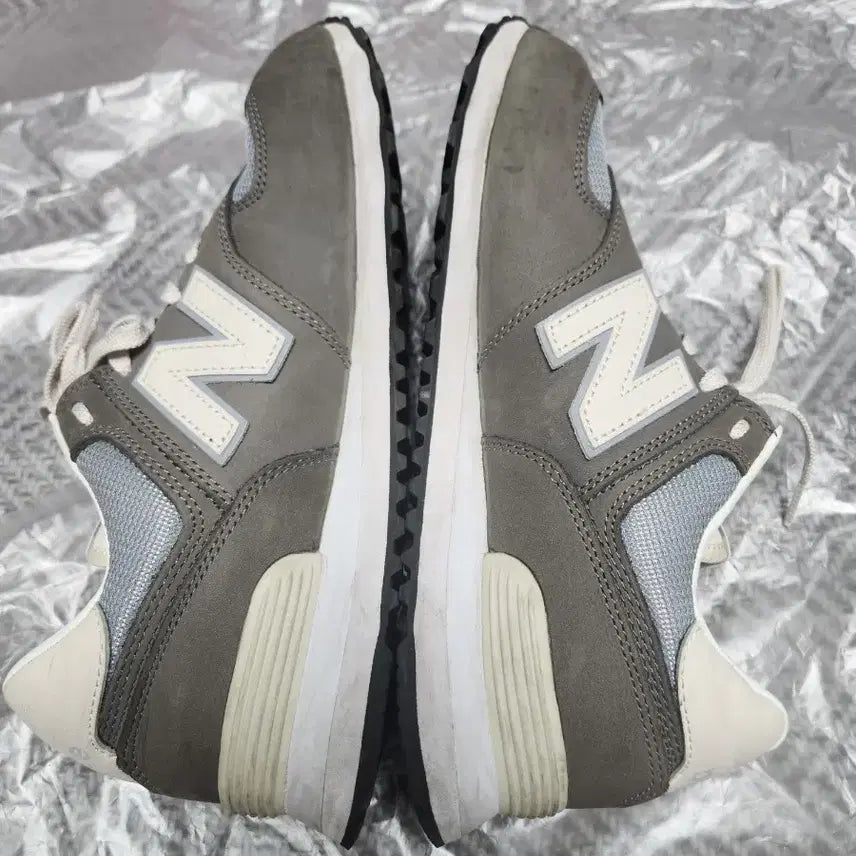 [SOLD OUT] 리/뉴발란스 574 그레이 운동화265
