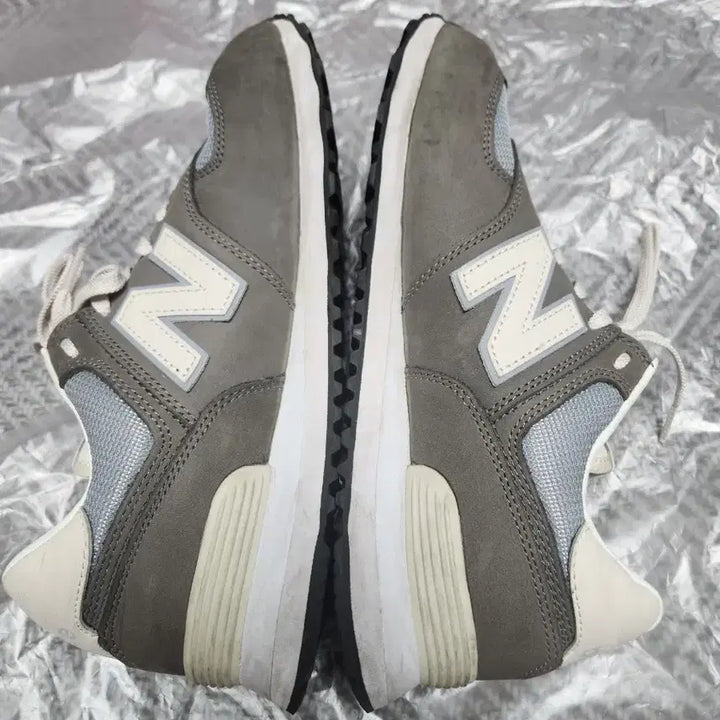 [SOLD OUT] 리/뉴발란스 574 그레이 운동화265