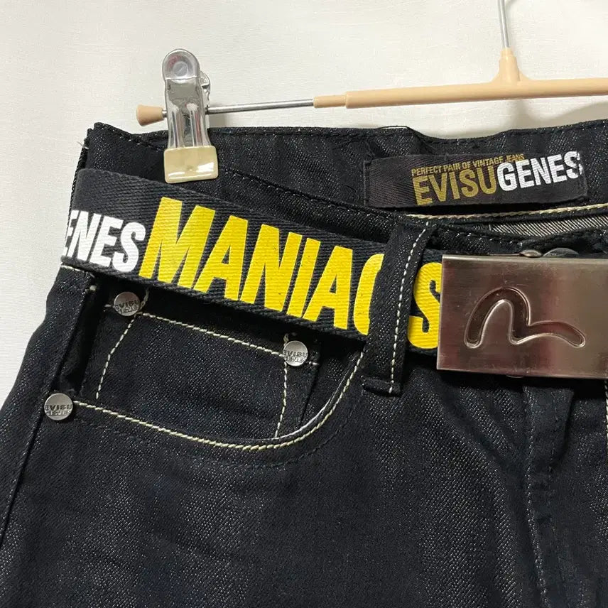 [SOLD OUT] Evisu 에비수 오사카 여성 슬림핏 생지 흑청 데님팬츠 26