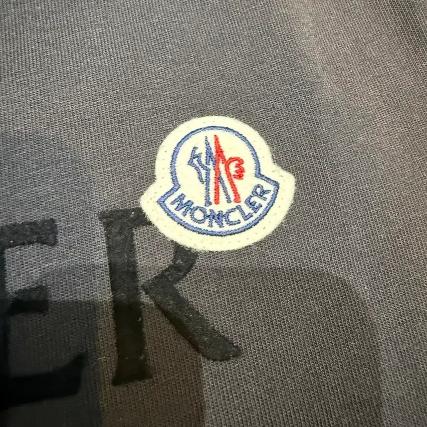 [SOLD OUT] [M] 몽클레르 남자 반팔 티셔츠 블랙