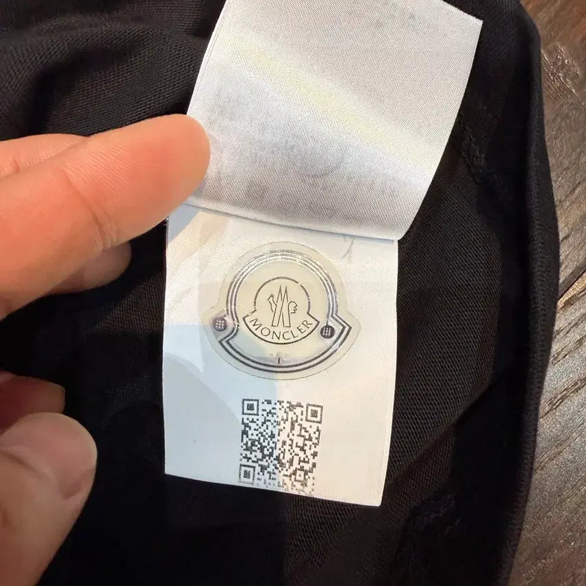 [SOLD OUT] [M] 몽클레르 남자 반팔 티셔츠 블랙