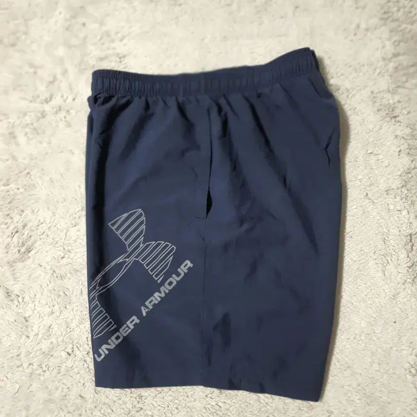 [SOLD OUT] 언더아머 반바지 M  (663