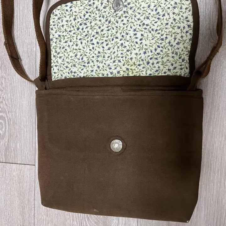 [BUNJANG] Vintage Pattern Crossbody Bag / 빈티지 패턴 크로스백