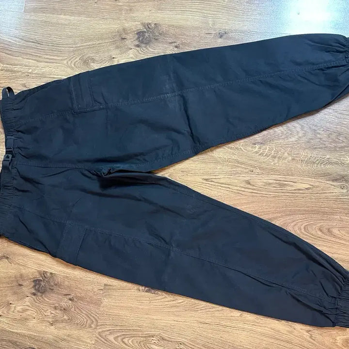 [BUNJANG] Carhartt WIP Travis Pants Black M / 칼하트 트래비스 팬츠 블랙 M
