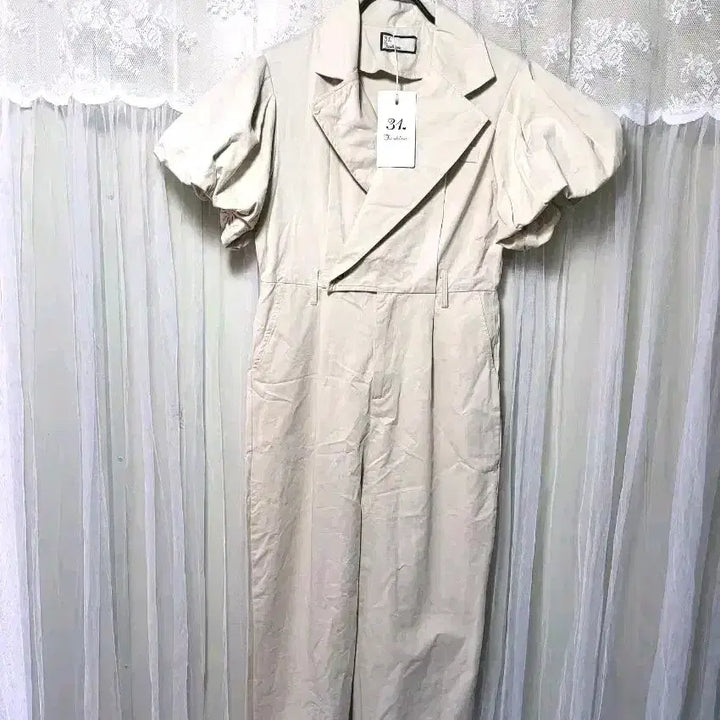 [SOLD OUT] [새상품]31 FASHION 소매 퍼프 점프수트 베이지