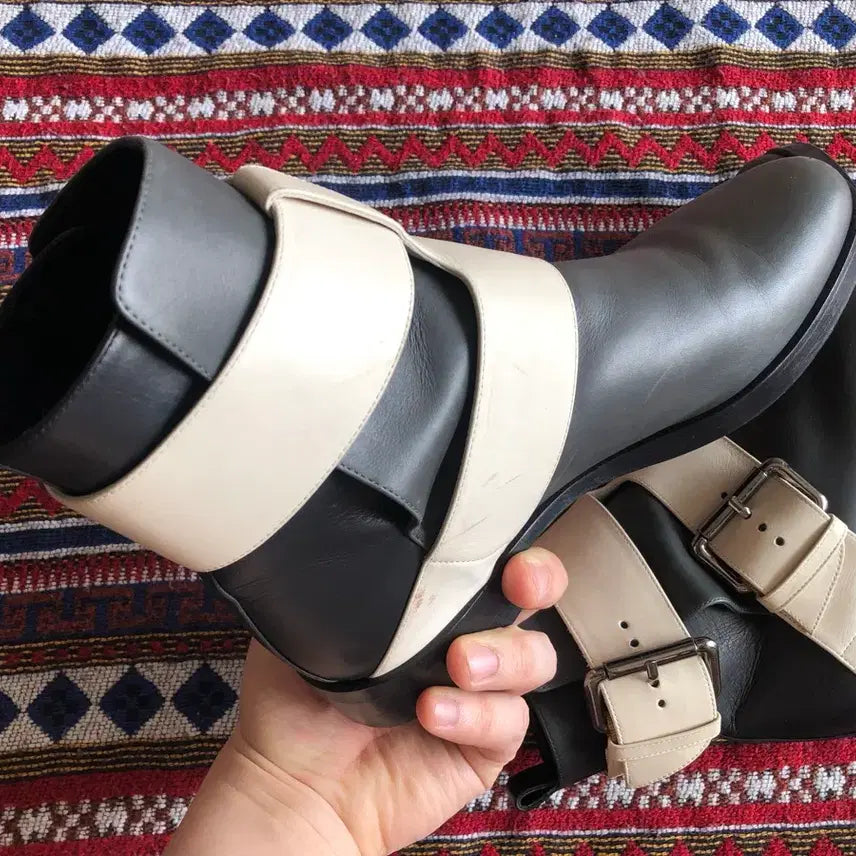 [BUNJANG] Pierre Hardy Leather Buckle Ankle Boots 240 / 피에르하디 레더 버클 앵클 부츠 240