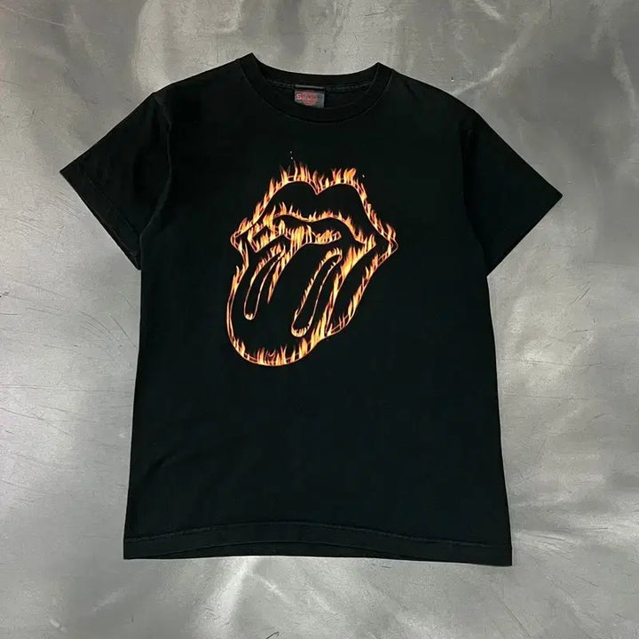 [BUNJANG] Shoot Rolling Stones Flame T-shirt / Shoot 롤링스톤 플레임 반팔티 y16327