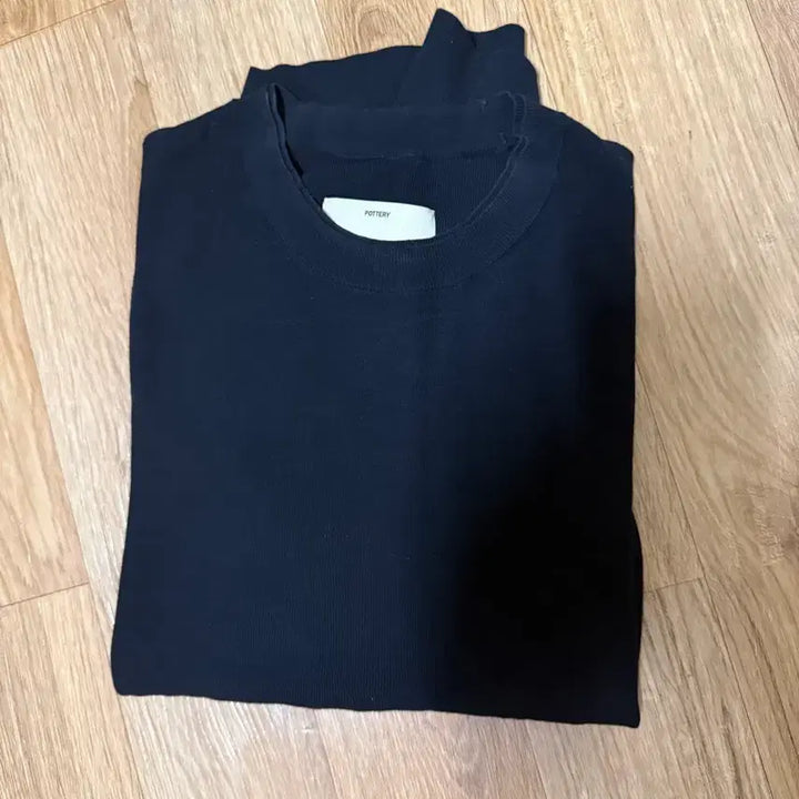 [SOLD OUT] 포터리 반팔 블랙 니트 3 팝니다