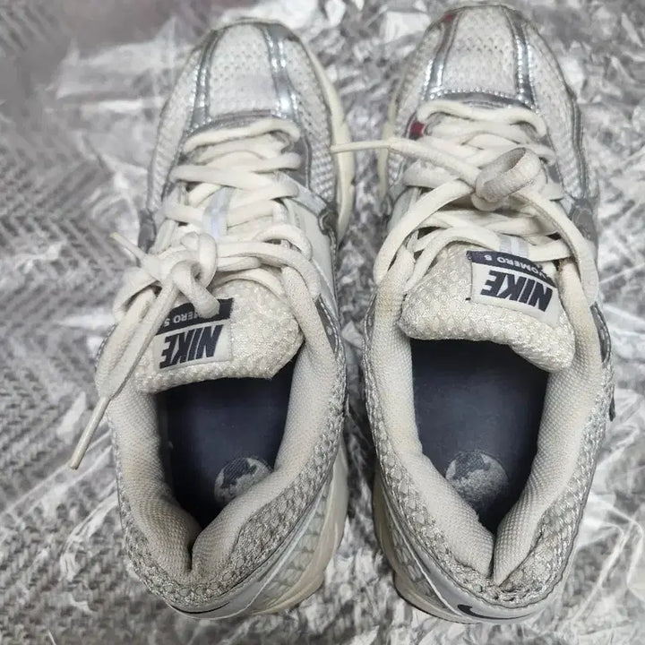 [BUNJANG] Nike Vomero 5 Silver/White Sneakers / 나이키 Vomero 5 운동화 실버/화이트 270