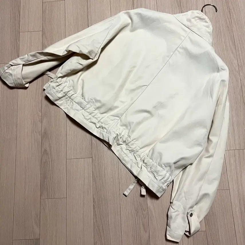 [BUNJANG] Fabric College Big Pocket Field Jacket Ivory Short Trench Coat / 패브릭컬리지 빅포켓 필드 자켓 아이보리 바스락숏트렌치점퍼야상간절기봄가을