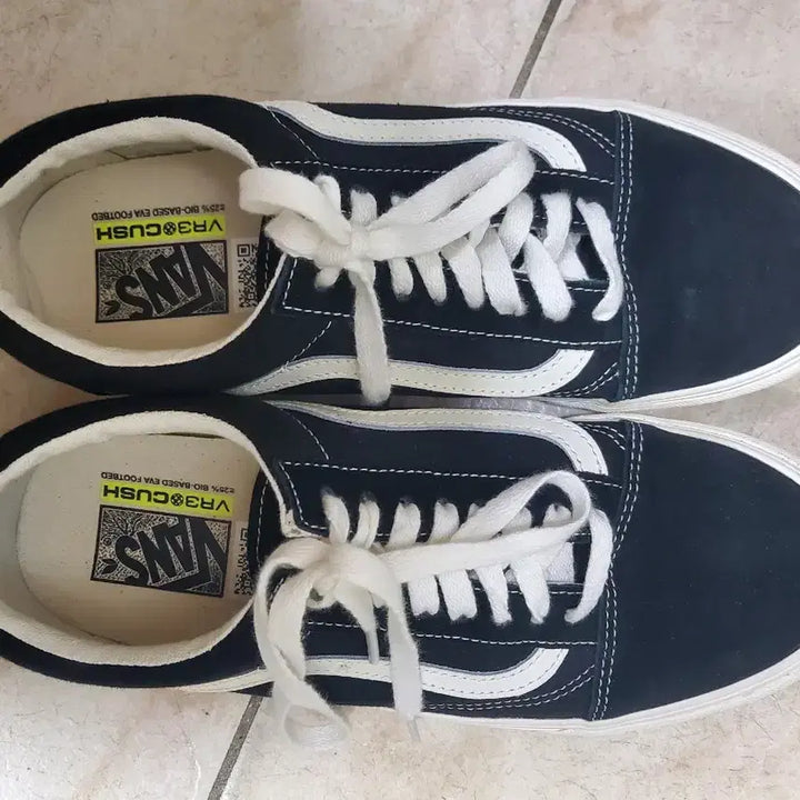 [BUNJANG] Vans Old Skool Comfycush Sneakers / 반스 올드스쿨 컴퍼쿠시 275 팝니다.