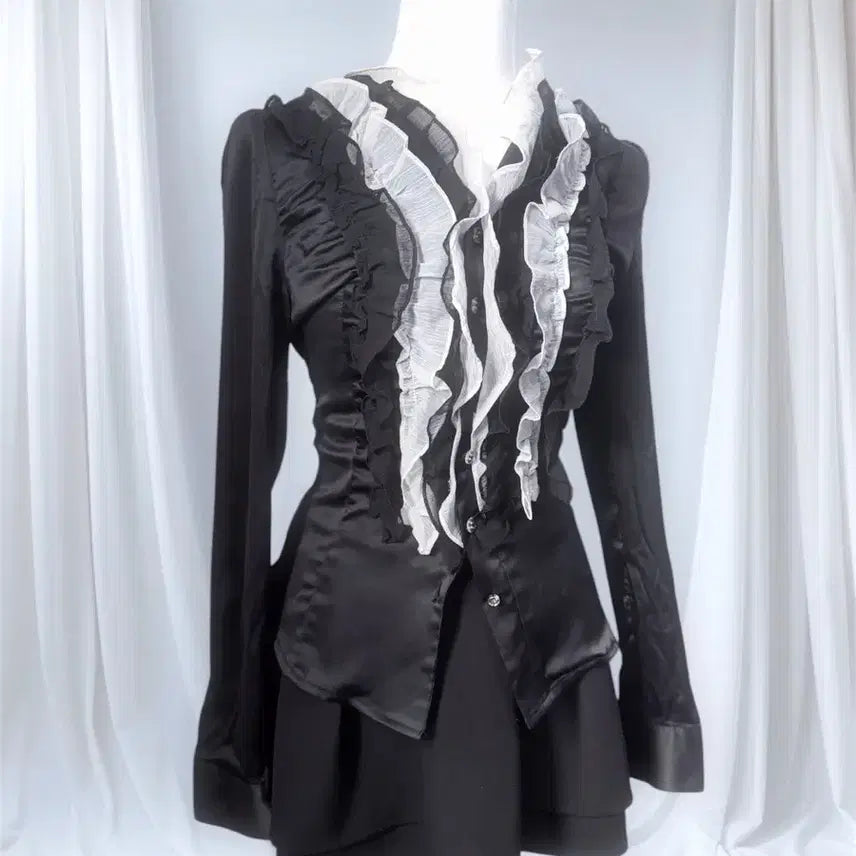 [BUNJANG] Vintage Black Ruffle Blouse / 빈티지 고스로리 블랙 프릴 장식 블라우스