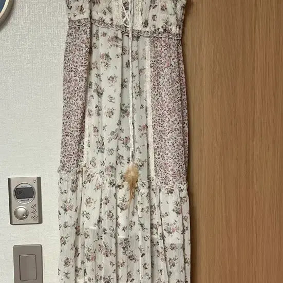 [BUNJANG] Vintage Feather Embellished Long Dress / 일본 빈티지 깃털 원피스