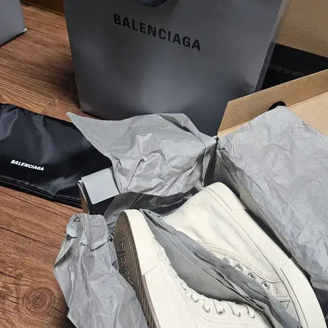 [BUNJANG] Balenciaga Canvas High-Top Sneakers Ivory / 발렌시아가 캔버스 하이탑 스니커즈 아이보리 정품 신품 풀박스