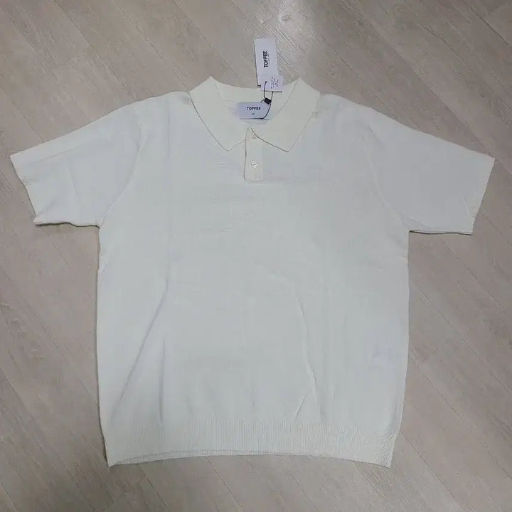 [SOLD OUT] TOFFEE 쿨 카라 하프 니트 아이보리색 반팔 니트 폴로티