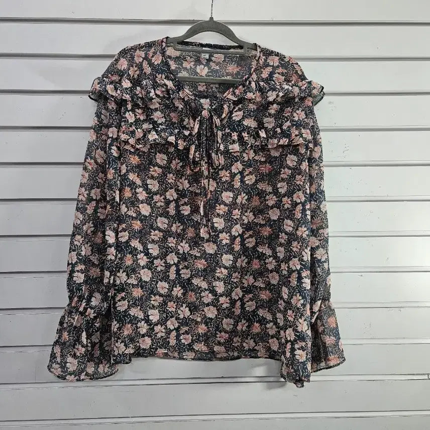 [BUNJANG] Floral Chiffon Tie-Front Blouse (Size 77) / 플라워 쉬폰 앞끈장식 블라우스77/보물찾기천사