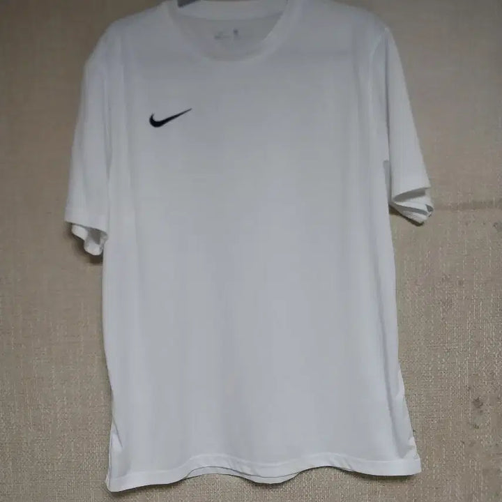 [BUNJANG] Nike Dri-FIT Short Sleeve T-shirt / 나이키/110) 드라이핏 반팔티