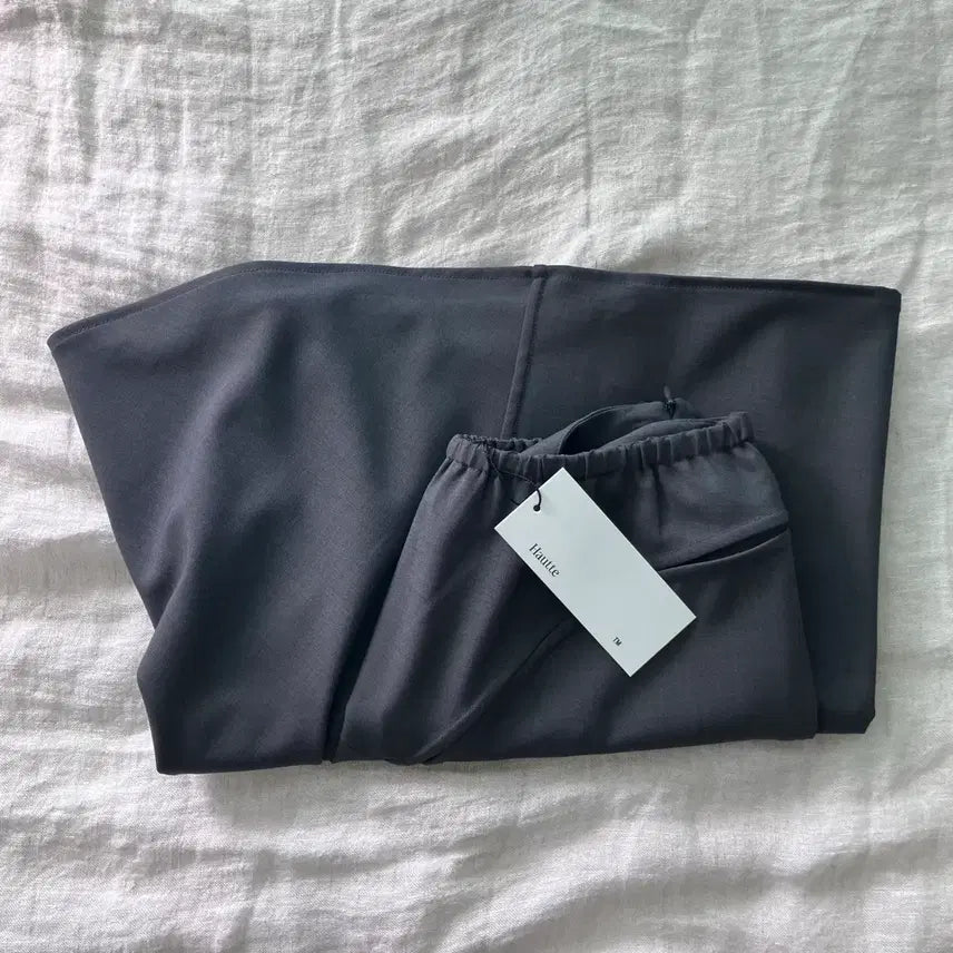 [SOLD OUT] 새상품 구매가 8만원대 hautte 롱치마