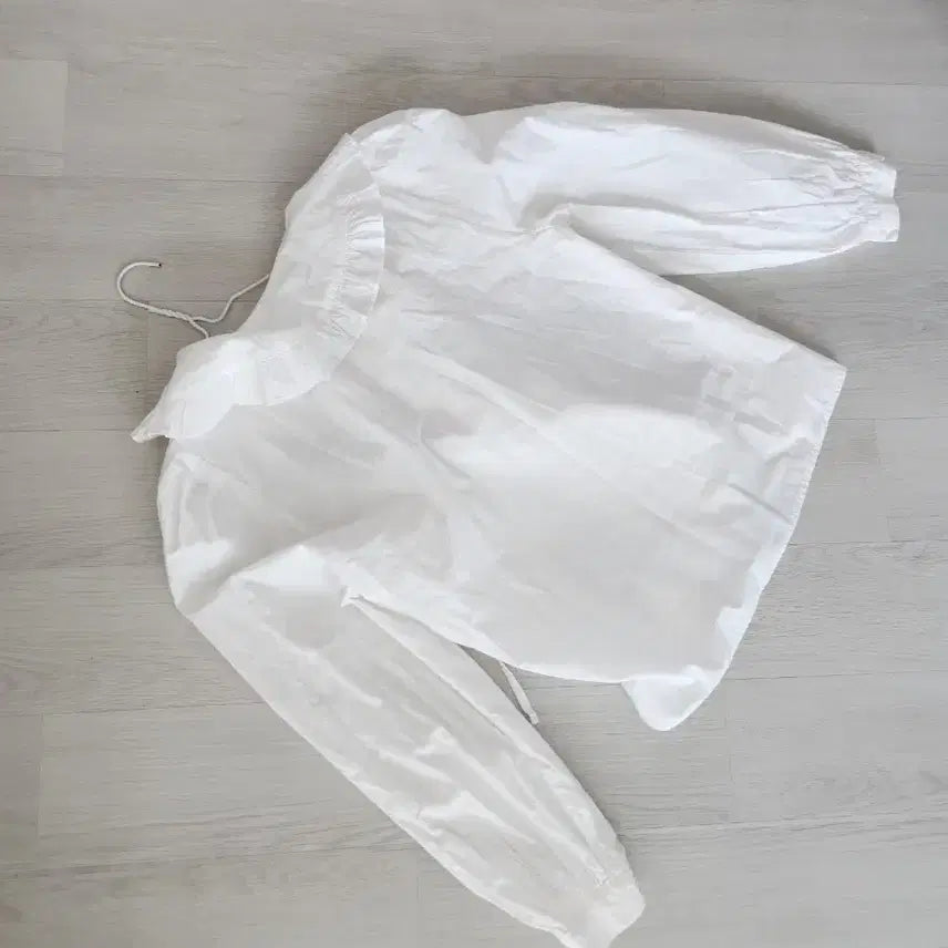 [BUNJANG] White Frill Blouse / 블라우스