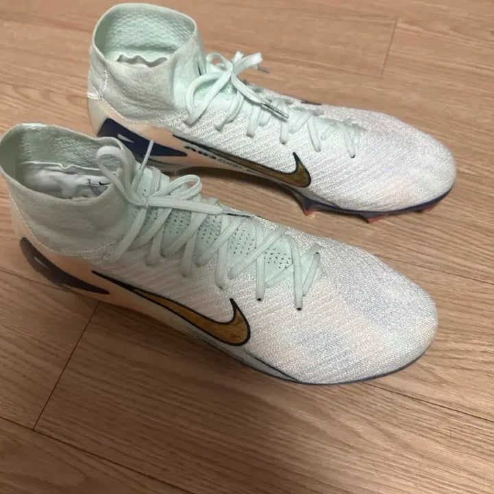 [SOLD OUT] 나이키 베이퍼 16 엘리트 머큐리얼 축구화 FG CR7