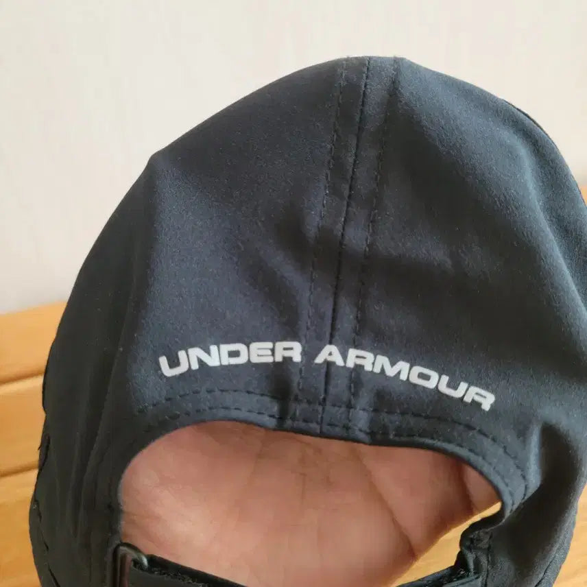 [SOLD OUT] 언더아머 블랙 볼캡 모자