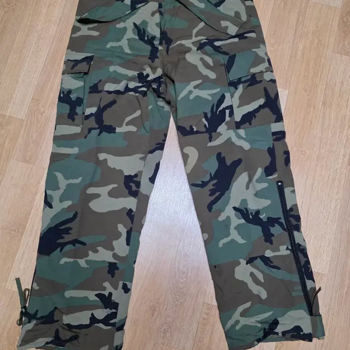 [SOLD OUT] 미군 밀리터리 카모 패턴 카고 바지