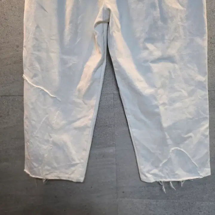 [SOLD OUT] LABEL OFF. 와이드 팬츠. 아이보리.
