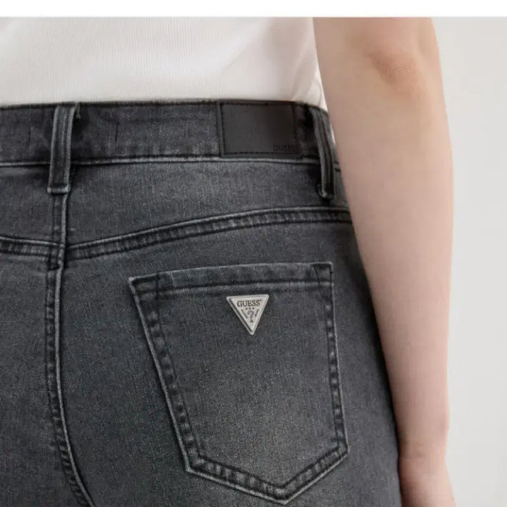 [SOLD OUT] 구매가 10만원 중반대 게스 여자 청바지
