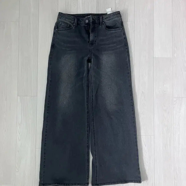 [SOLD OUT] 구매가 10만원 중반대 게스 여자 청바지