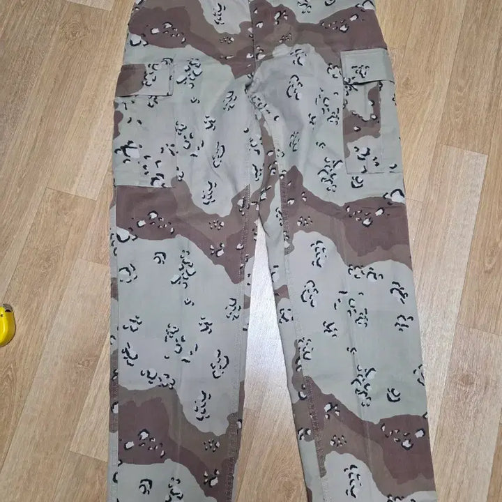 [BUNJANG] US Military Desert 6-Color Chocolate Chip Cargo Pants / 미군 사막 6색 초코칩 카고 바지