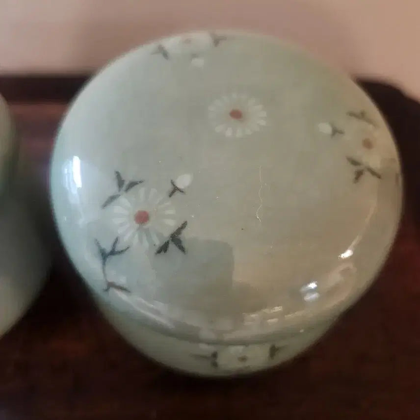 [BUNJANG] Celadon Porcelain Floral Motif Teacup Set / 상감청자 화훼문 뚜껑 부부 찻잔 세트