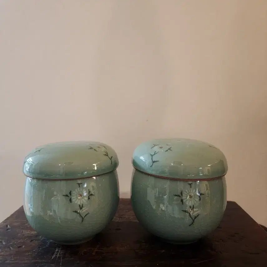 [BUNJANG] Celadon Porcelain Floral Motif Teacup Set / 상감청자 화훼문 뚜껑 부부 찻잔 세트