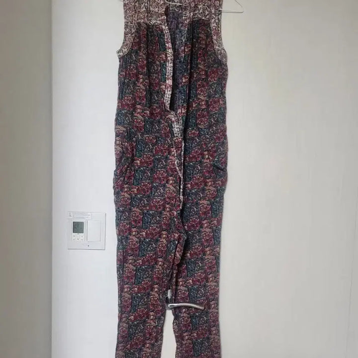 [BUNJANG] Thursday Island Floral Jumpsuit (Size 55) / 써스데이 아일랜드 점프수트 55
