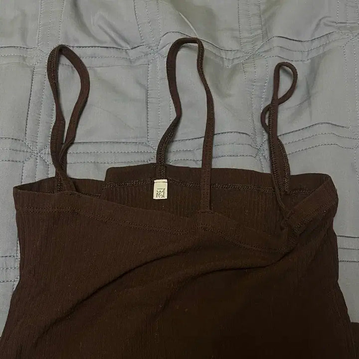 [BUNJANG] Baserange Nida Tank Top (Brown, S) / 베이스레인지 nida tank 브라운 s사이즈
