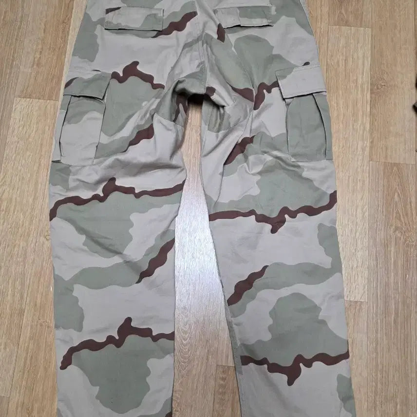[SOLD OUT] 미군 사막 3색 얼룩무늬 카고 바지