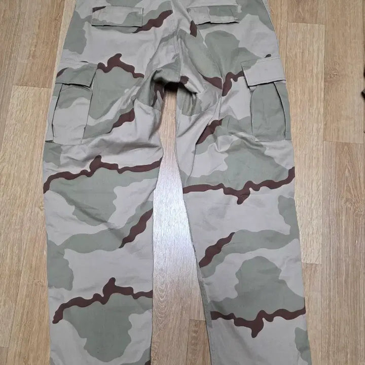 [SOLD OUT] 미군 사막 3색 얼룩무늬 카고 바지