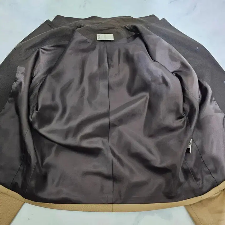 [BUNJANG] KUHO Wool Silk Blend High-Neck Jacket 55 / 구호(KUHO) 울 실크 혼방 하이넥 자켓 55반