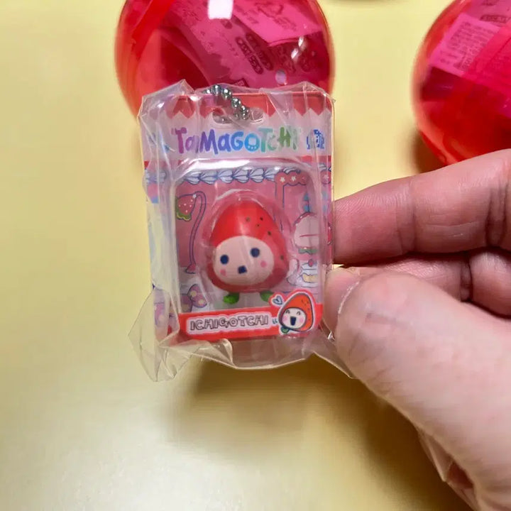 [BUNJANG] Tamagotchi Ichigochi Blister Package Keychain / 택포 다마고치 블리스터 패키지 가챠 이치고치