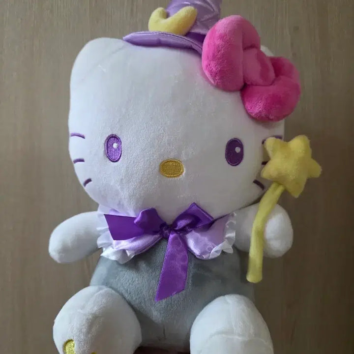 [BUNJANG] Sanrio Hello Kitty Wizard Plush Doll 25cm / 산리오 헬로키티 마법사 인형 봉제인형 25cm