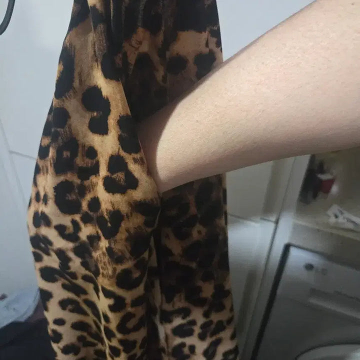 [BUNJANG] Aladdin Leopard Print Pants / 새상품 알라딘  스타일 레오파드 패턴 바지