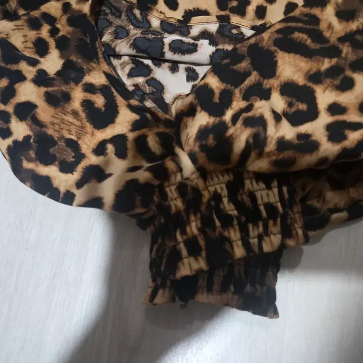 [BUNJANG] Aladdin Leopard Print Pants / 새상품 알라딘  스타일 레오파드 패턴 바지