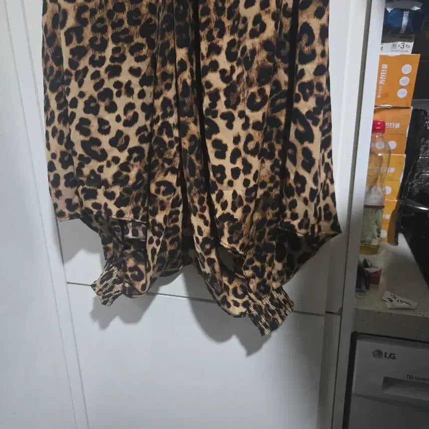 [BUNJANG] Aladdin Leopard Print Pants / 새상품 알라딘  스타일 레오파드 패턴 바지