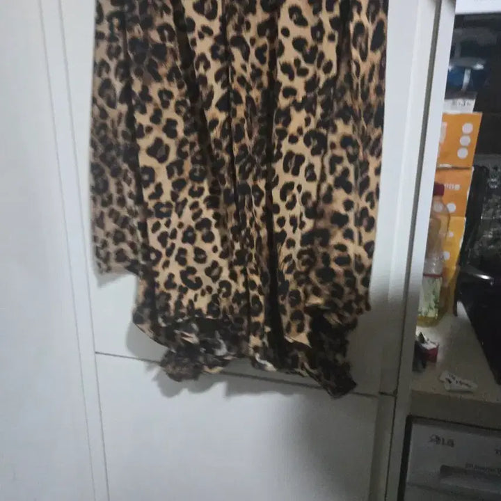 [BUNJANG] Aladdin Leopard Print Pants / 새상품 알라딘  스타일 레오파드 패턴 바지